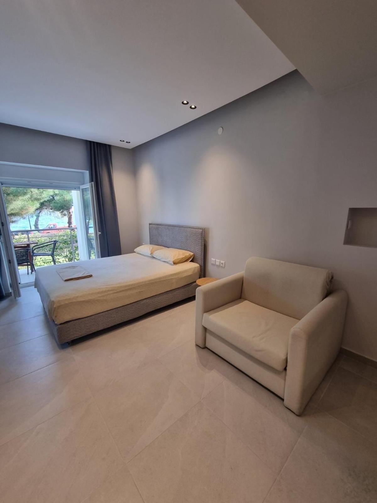 Estrella Rooms Nea Kallikrateia Habitación foto