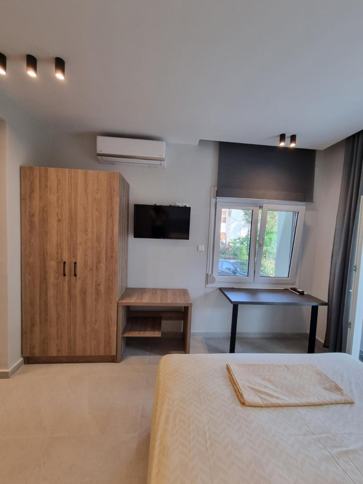 Estrella Rooms Nea Kallikrateia Habitación foto
